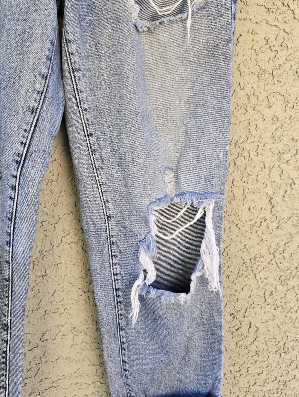 Pac Sun Dad Jeans Vintage-Style Distressed Light Blue Women’s Jeans - Picture 5 of 11